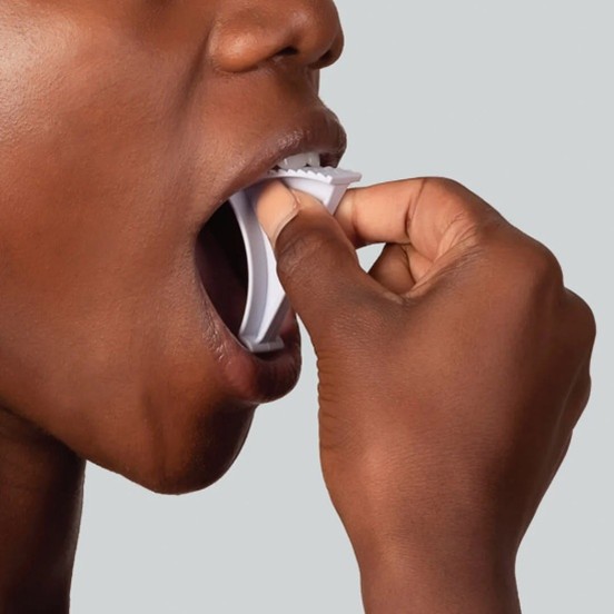 The Gentle Jaw device, compact and portable, is used to improve or maintain jaw range of motion in patients with TMJ disorders or post-traumatic limitations.